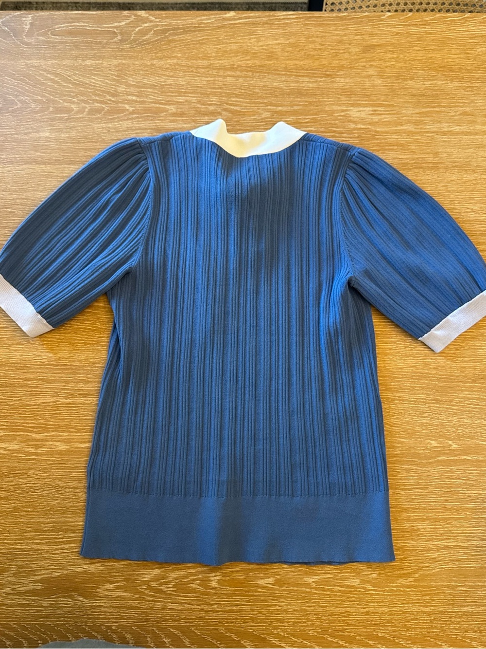 Kate Spade Blue Knit Top Bow V Neck Puff Sleeve with Cream Collar - Size Medium - Picture 4 of 5